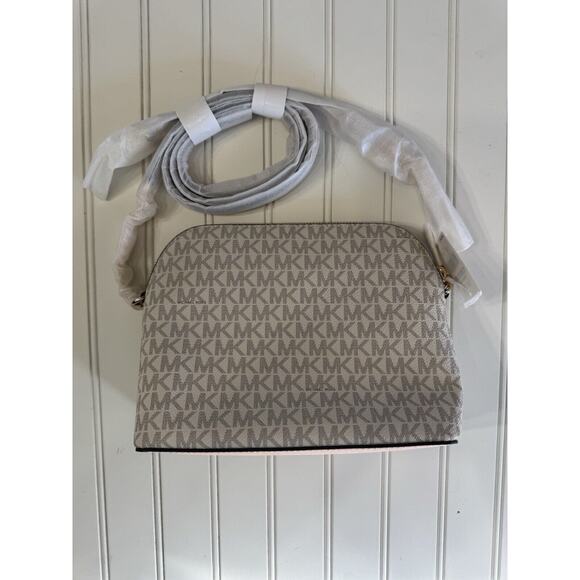 NWT Michael Kors Jet Set Travel Medium Dome Crossbody Powdered Blush MSRP $400 - Picture 5 of 7